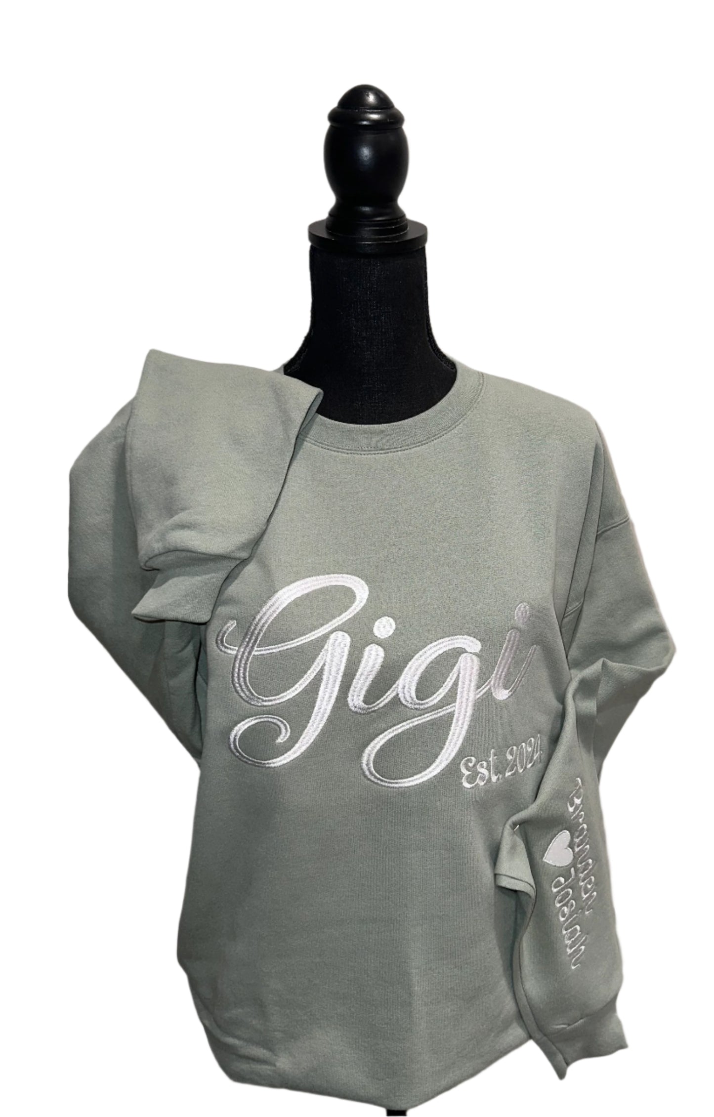 Personalizable Embroidered Gigi sweatshirt
