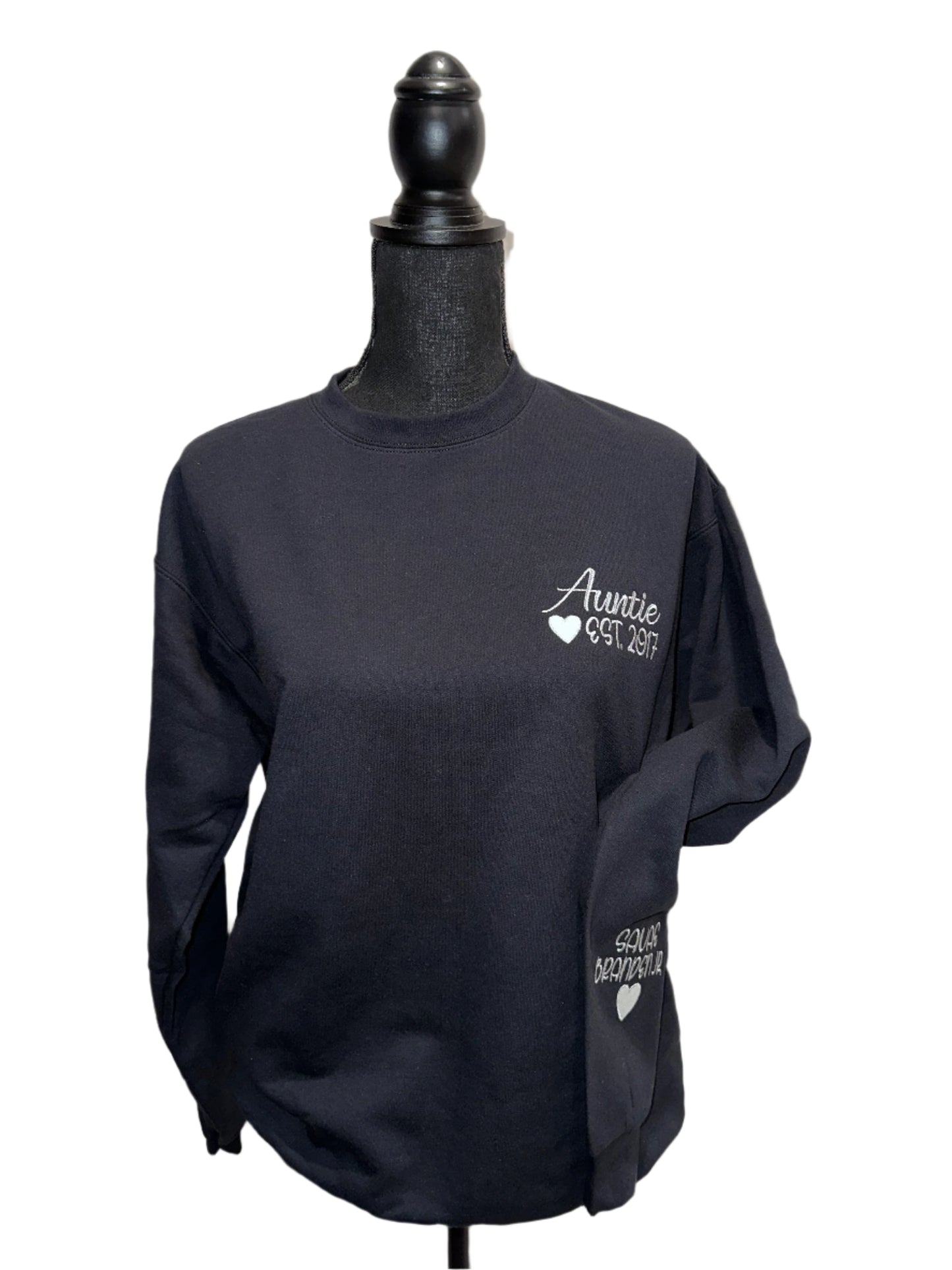 Personalizable Embroidered Auntie sweatshirt