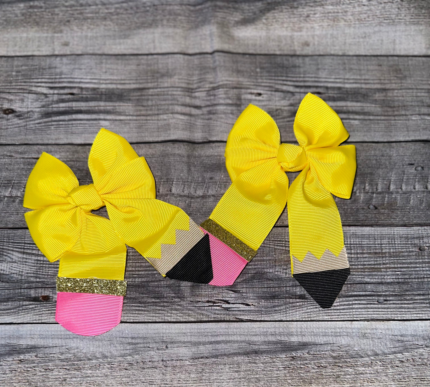 Pencil hairbows-pack of 2