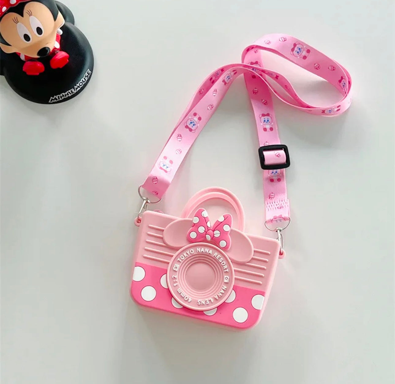 Pink and pink shoulder camera bag