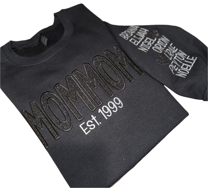 Personalizable Embroidered Mama sweatshirt