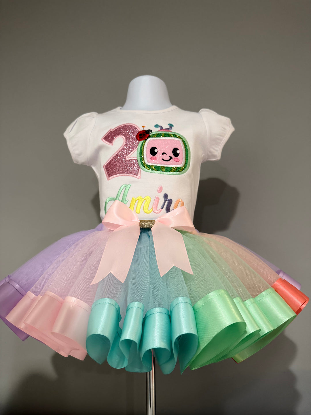Custom birthday outfit. Personalized birthday outfits. Birthday custom outfits. Personalized birthday dress 