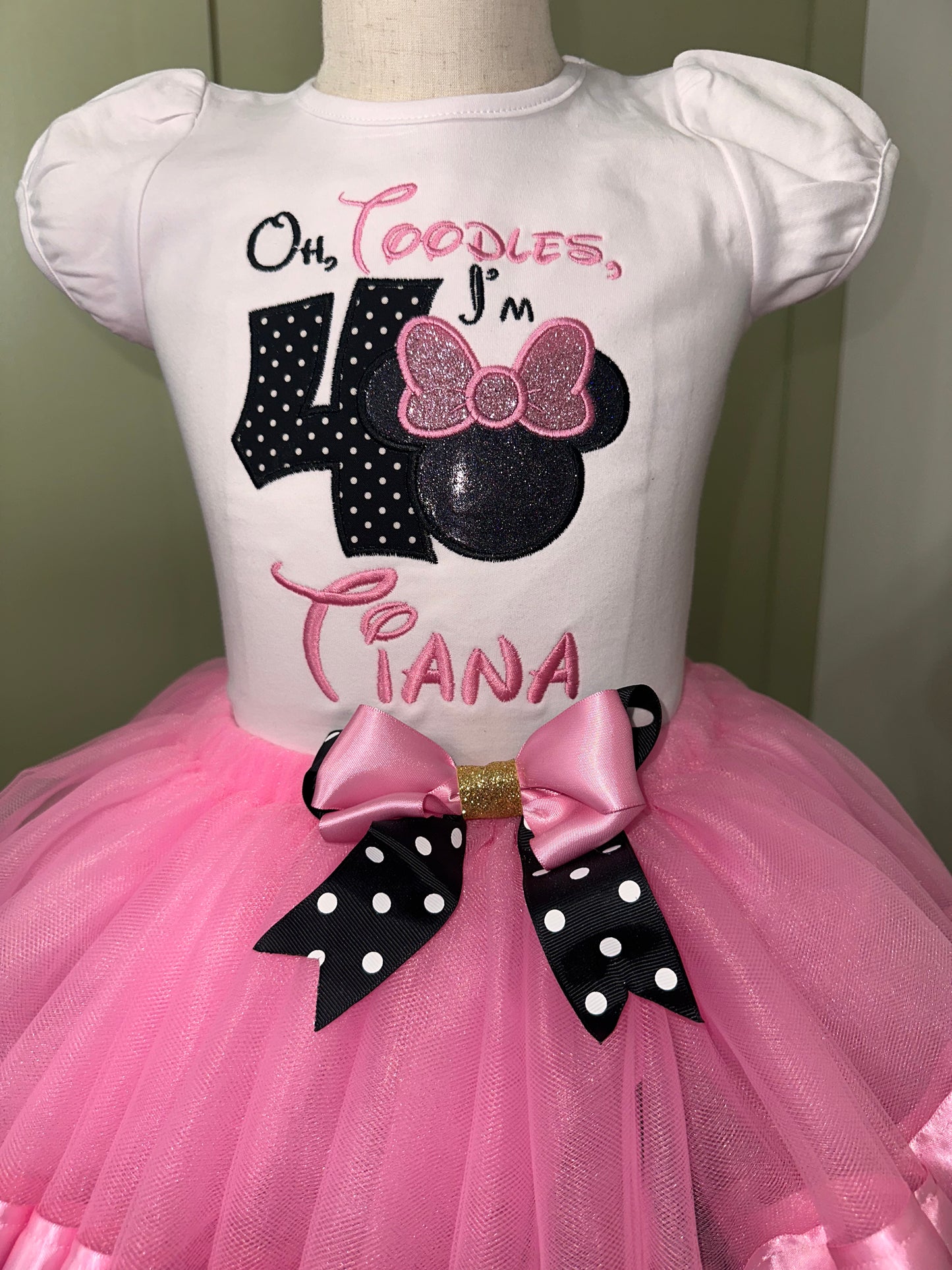Personalized Minnie Mouse birthday outfit for girls 