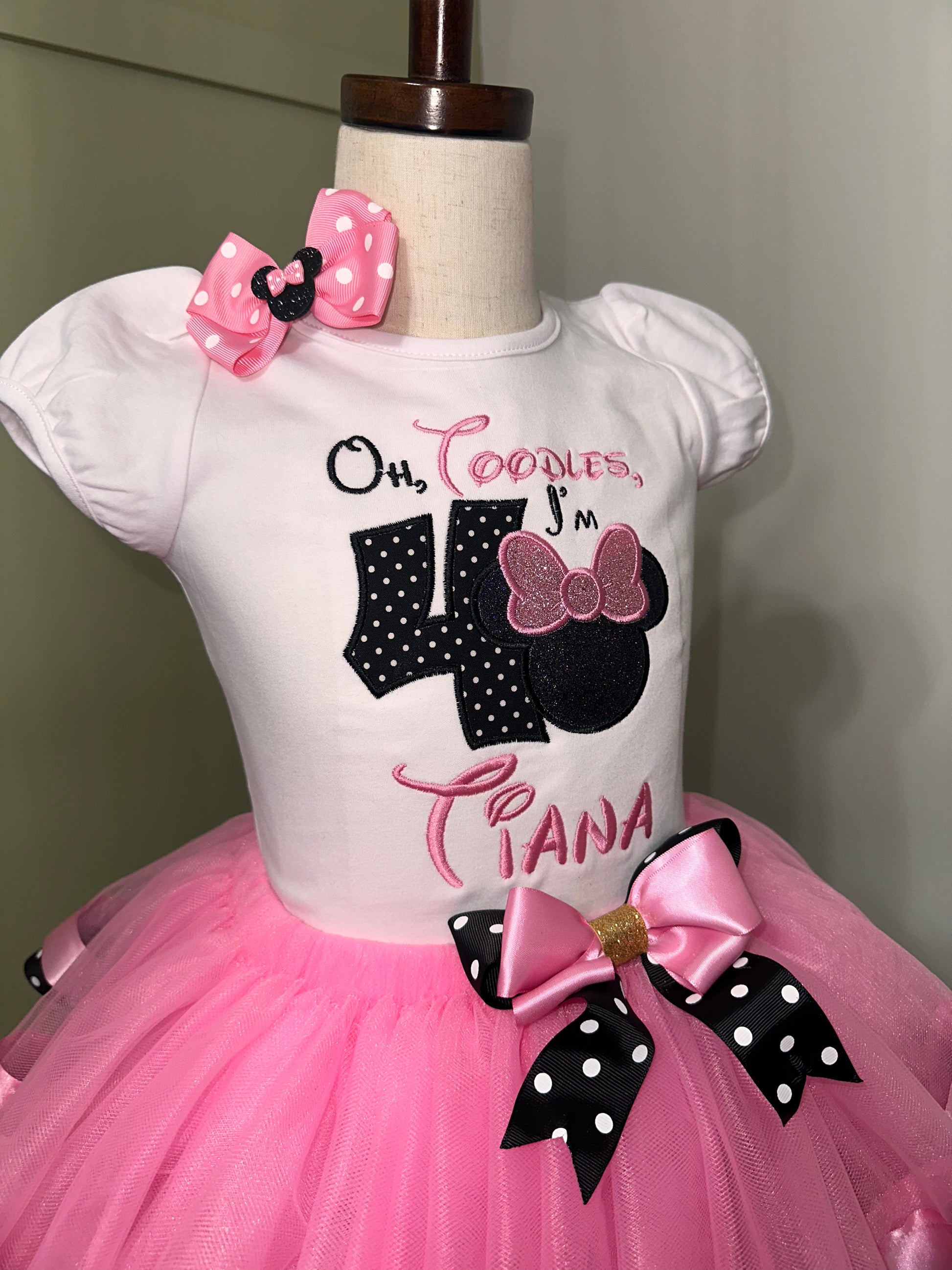 Personalized Minnie Mouse birthday outfit for girls